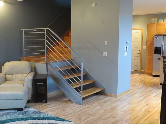 Entry View