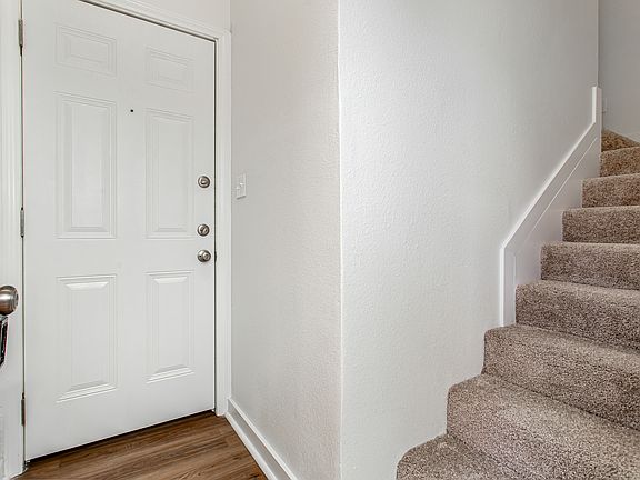 3rd image of 4713 Virginia Ave Ste E