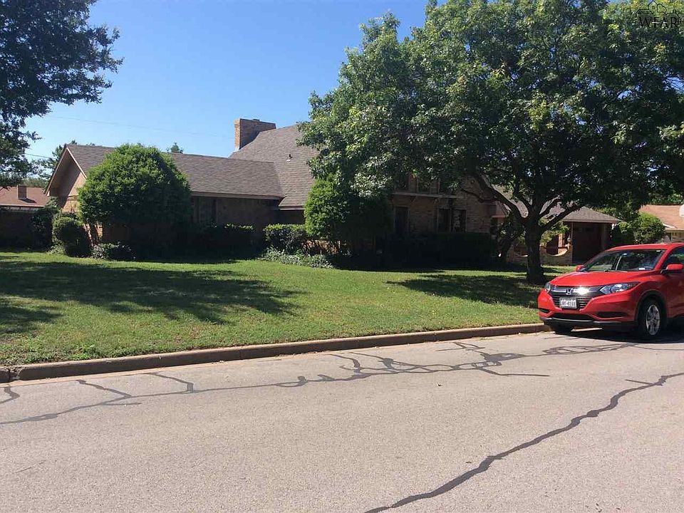 1st image of 913 Tejas Dr