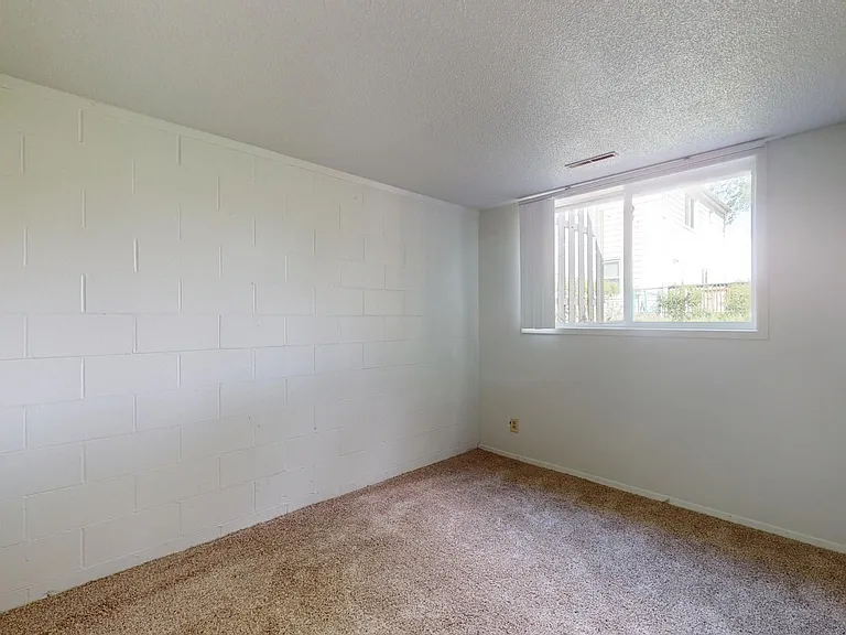 607 Meadow Pl — Photo 17