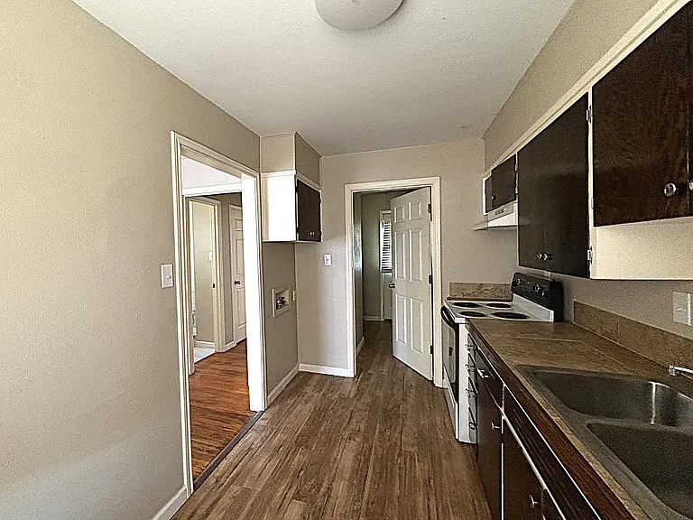 211 Marston Ave #A — Photo 6