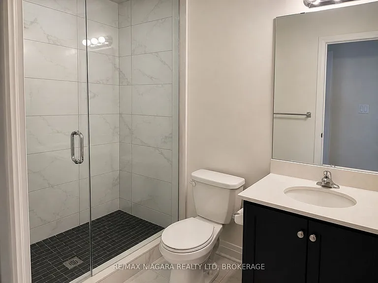 29 Oriole Cres — Photo 17