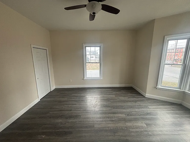 253 Lisbon St #2B — Photo 7