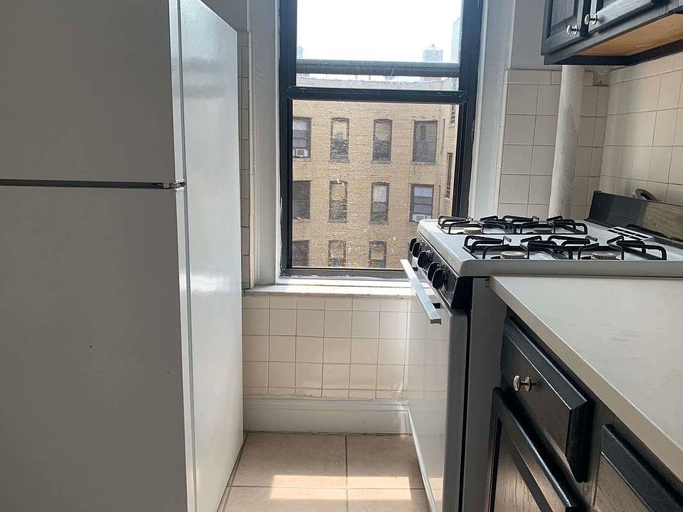 1st image of 25-21 31st Ave #55