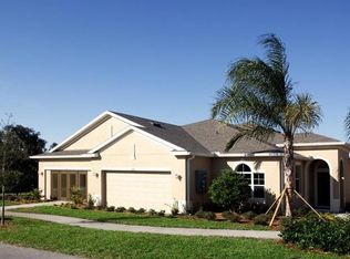 678 Chipper Dr, Sun City Center, FL 33573