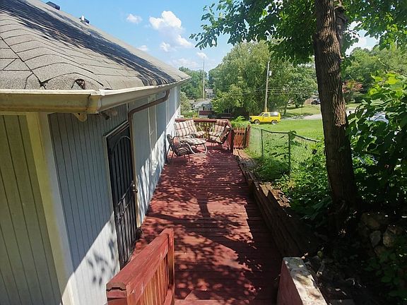 4th image of 514 S Seminole Dr