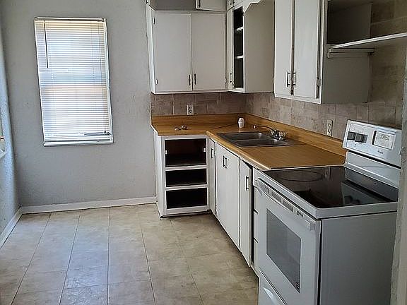 5th image of 1715 NW Andrews Ave