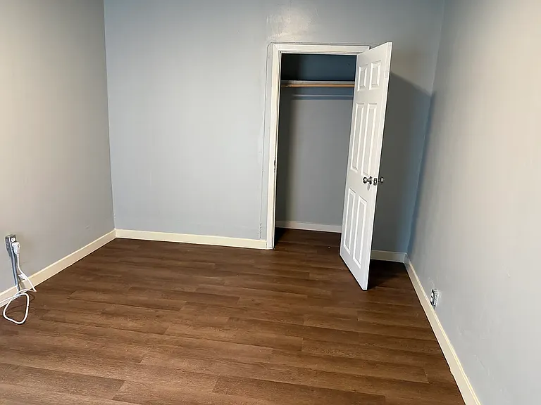 1304 E Clay St — Photo 7