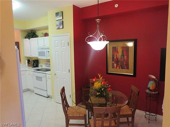 5th image of 3964 Bishopwood Ct E Unit 102