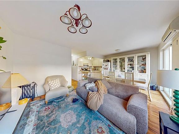 3rd image of 2580 45th St