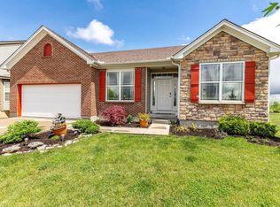 1052 Arbor Springs Dr, Hamilton, OH 45013