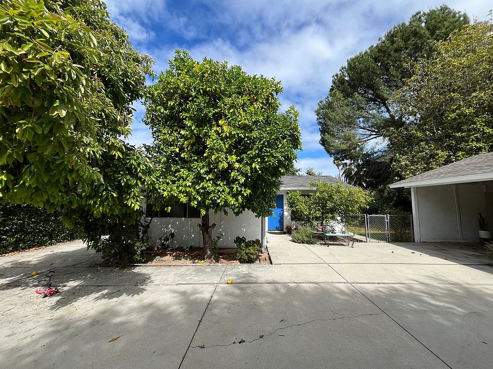 1st image of 5710 Jumilla Ave Unit A