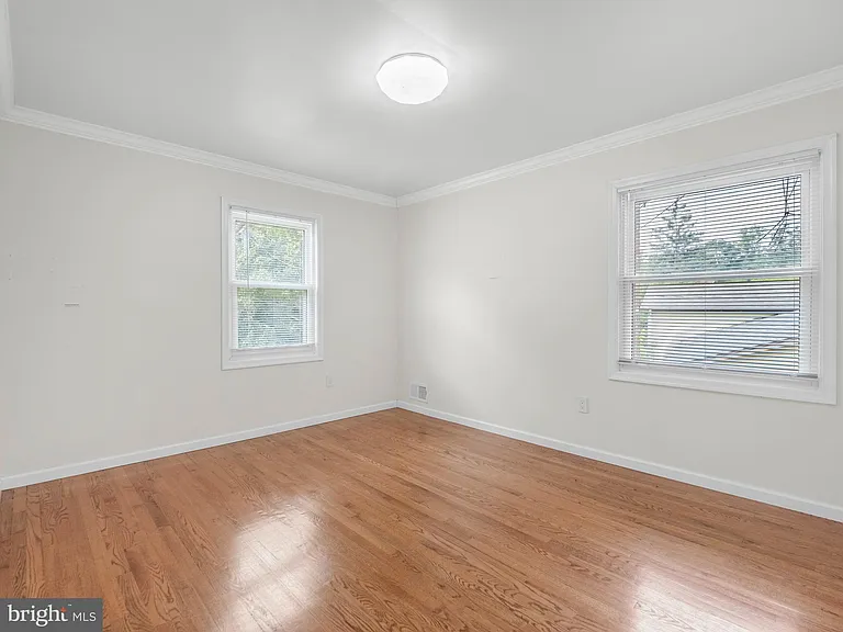 14204 Woodcrest Dr — Photo 28