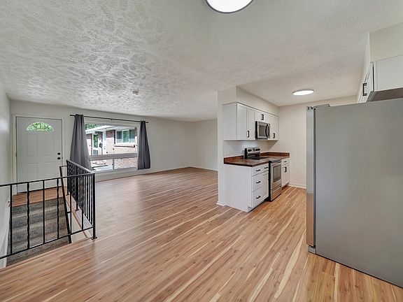4th image of 2132 Euclid Ave