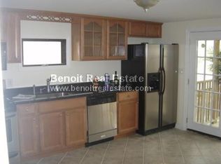 3 Clyde St #1, Somerville, MA 02145