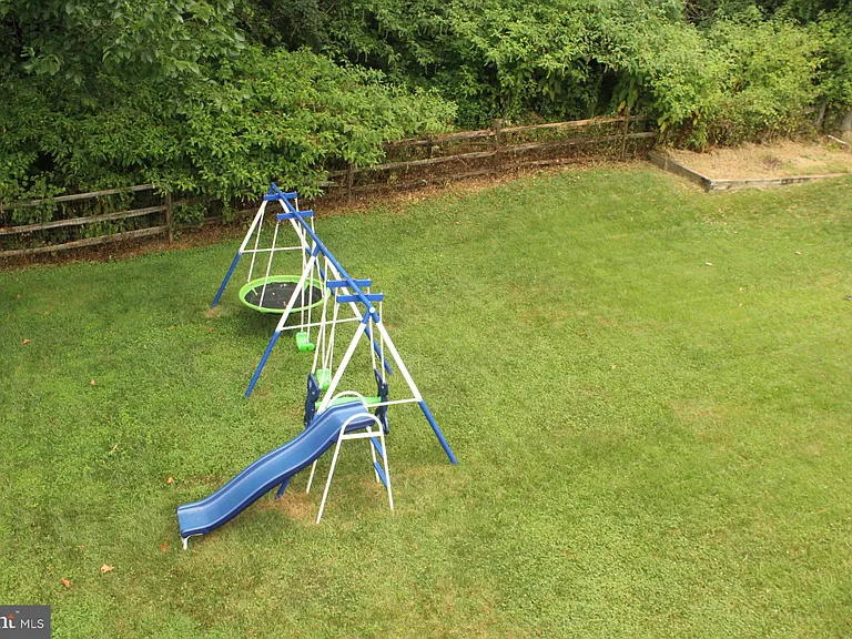 13591 Rush Dr — Photo 4