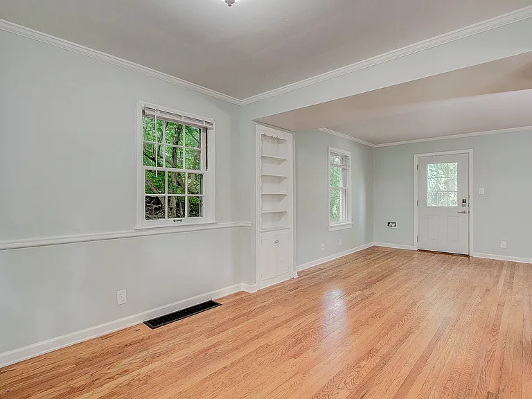 5043 Boulevard Pl — Photo 13