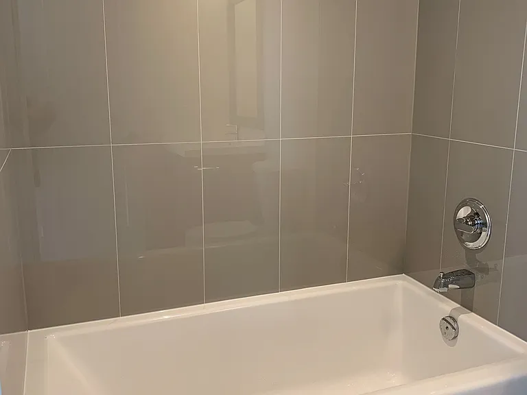 7 Mabelle Ave #2508 — Photo 12