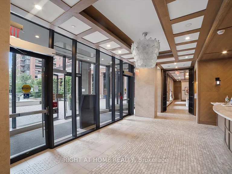 830 Lawrence Ave W #537 — Photo 2
