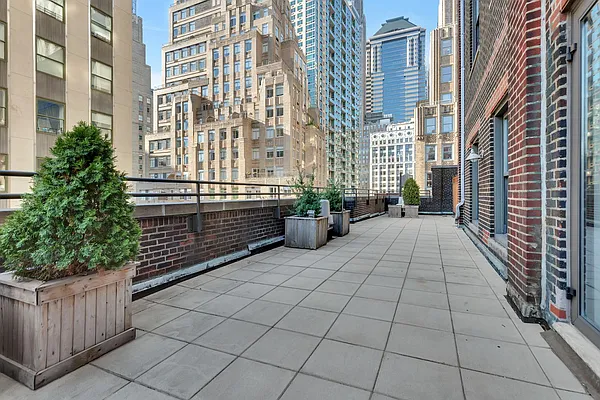 Rented by Cooper & Cooper Real Estate | media 14