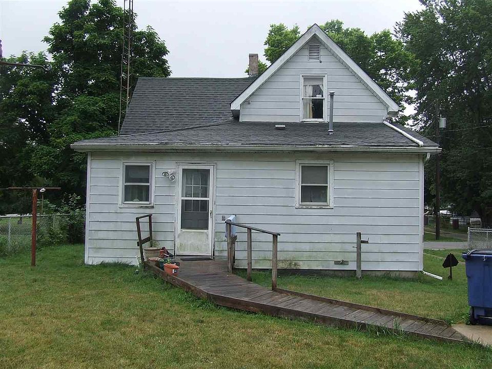 2nd image of 504 W 19th St