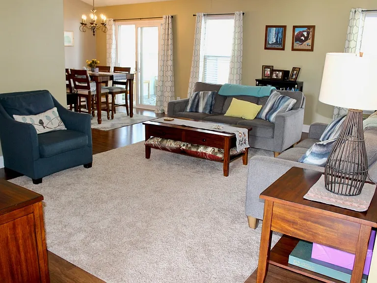 4121 Langley Dr — Photo 19