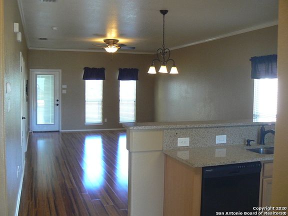 3rd image of 188 Whitewing Way
