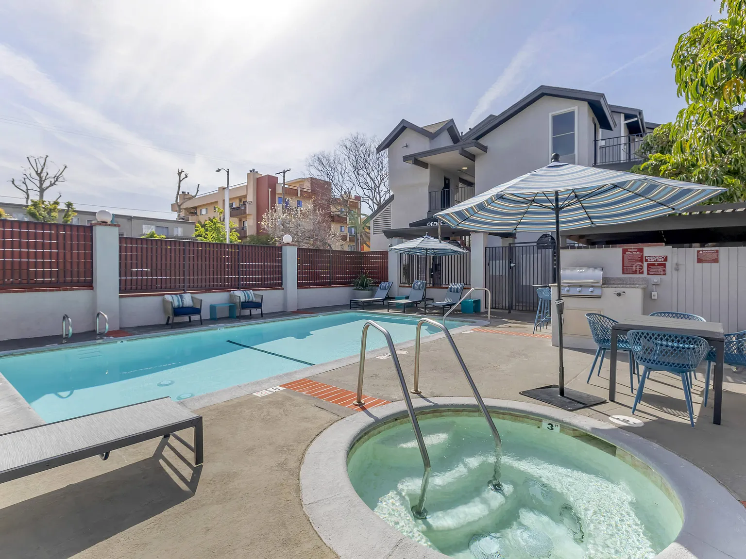 Independence Plaza Apartment Homes — Photo 3
