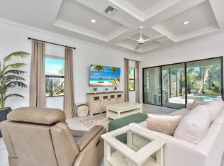 9280 Cormorant Dr, Naples, FL 34120