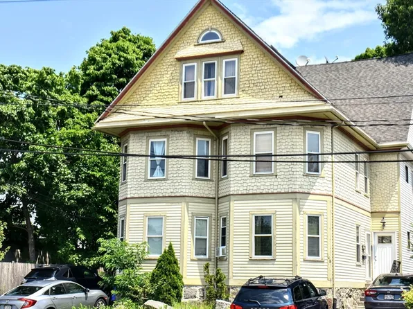 142 Blue Hills Pkwy #2, Milton, MA 02186