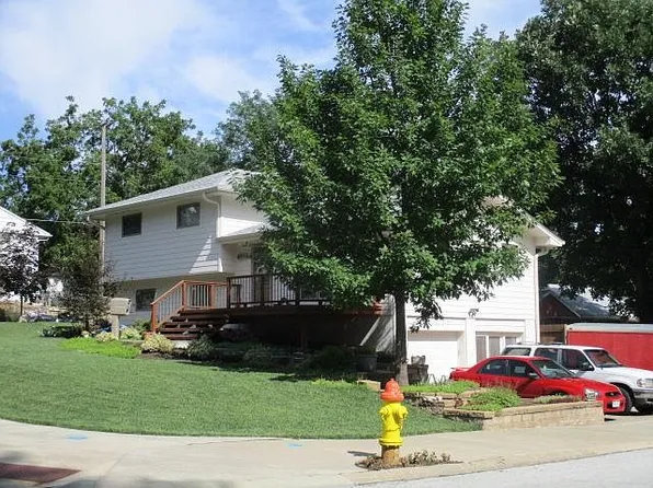 13444 Oak St, Omaha, NE 68144