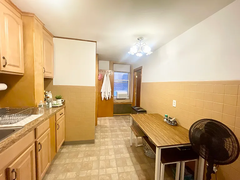 31 Cooper St #2 — Photo 15