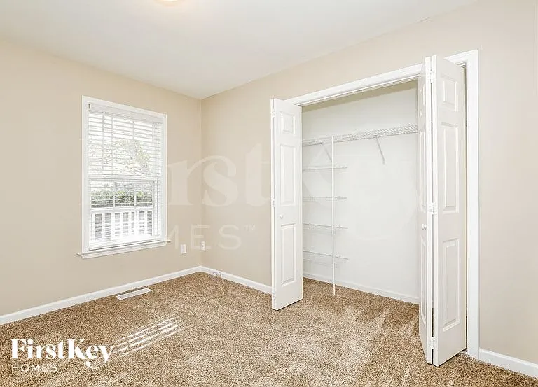 263 Carriage Ln — Photo 13