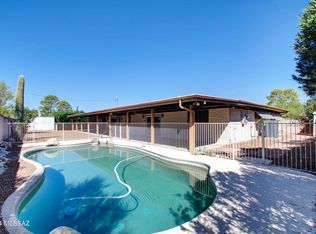 8960 E Harborage Dr, Tucson, AZ 85710