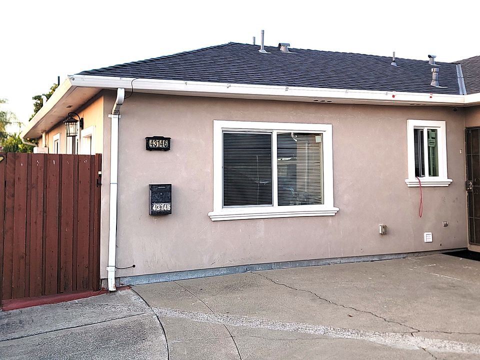 1st image of 43146 Cedarwood Dr