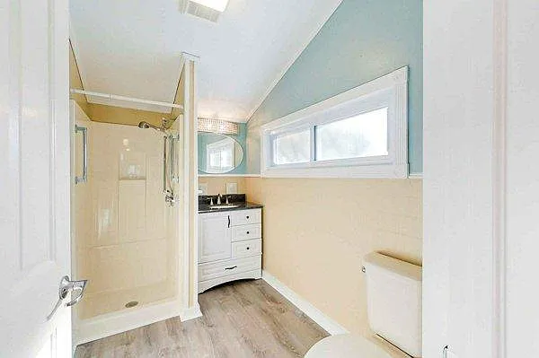 62 Roseneath Ave — Photo 19