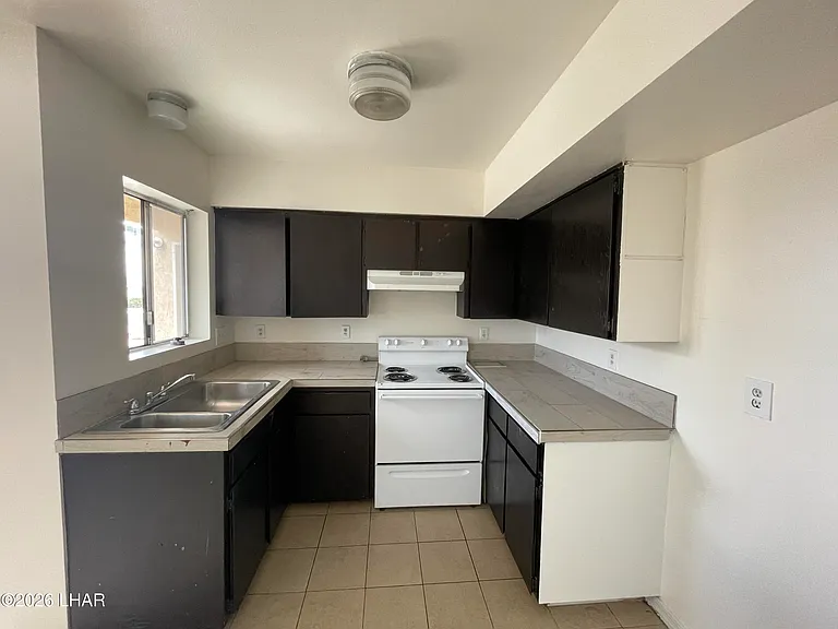 1810 Bimini Ln #B — Photo 9