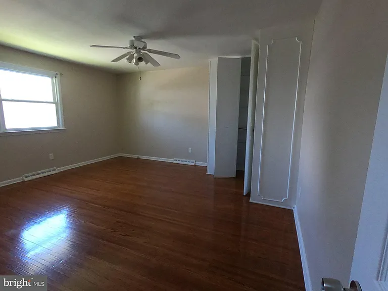 436 S Suffolk Dr — Photo 12