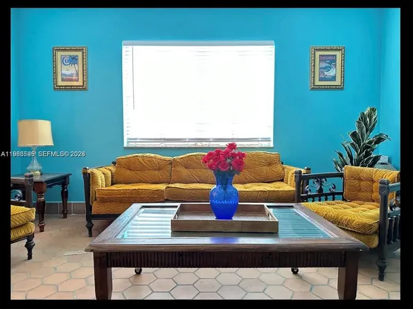 843 NW 3rd St #1, Miami, FL 33128