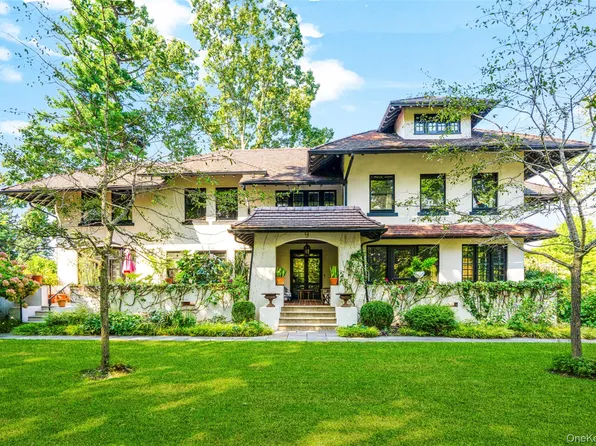 9 Forest Place, New Rochelle, NY 10804