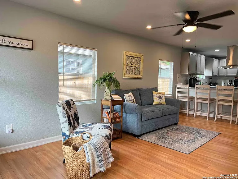 115 San Salvador Ave — Photo 8