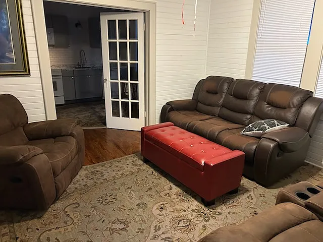 111 Read Street - 1 — Photo 2