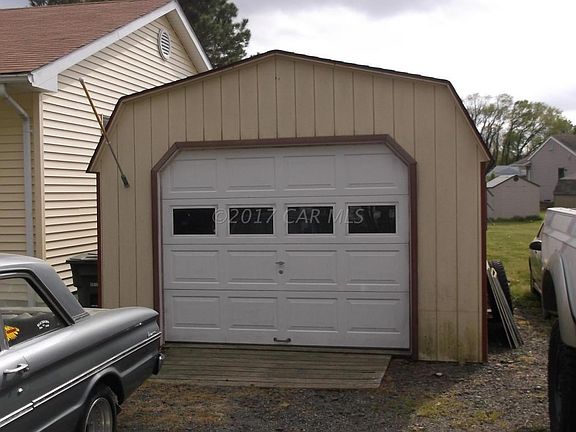 12X24 GARAGE 1