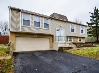 372 N Pinecrest Rd, Bolingbrook, IL 60440