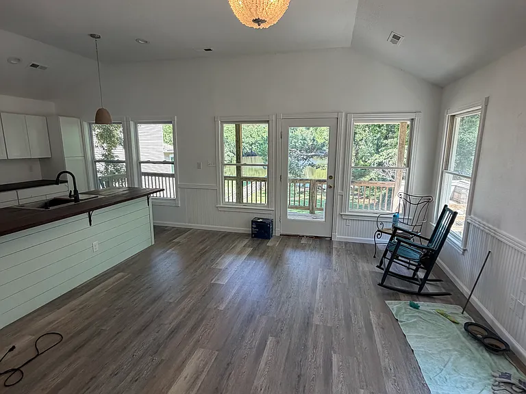 112 Colony Ln — Photo 3