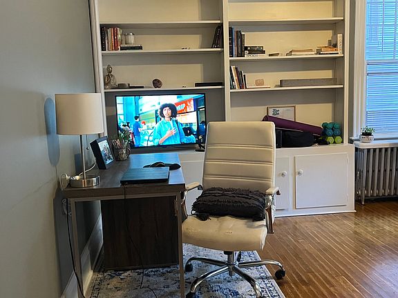 SE corner of living room. Minisplit nr ceiling.