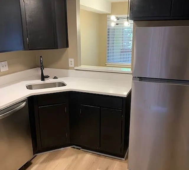 3105 Fairington Dr — Photo 16