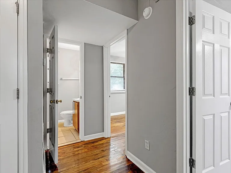 1666 Pepper Dr — Photo 3