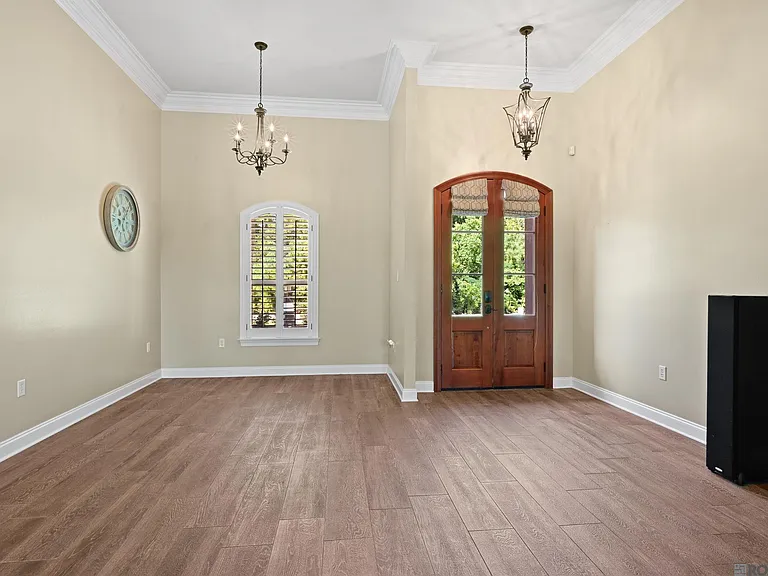12066 River Highlands Dr — Photo 2