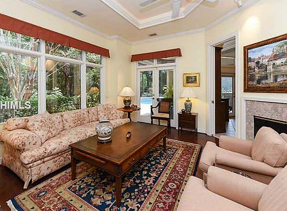 5th image of 14 Branford Ln